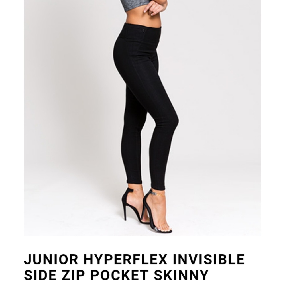 YMI skinny w/ side zip pockets